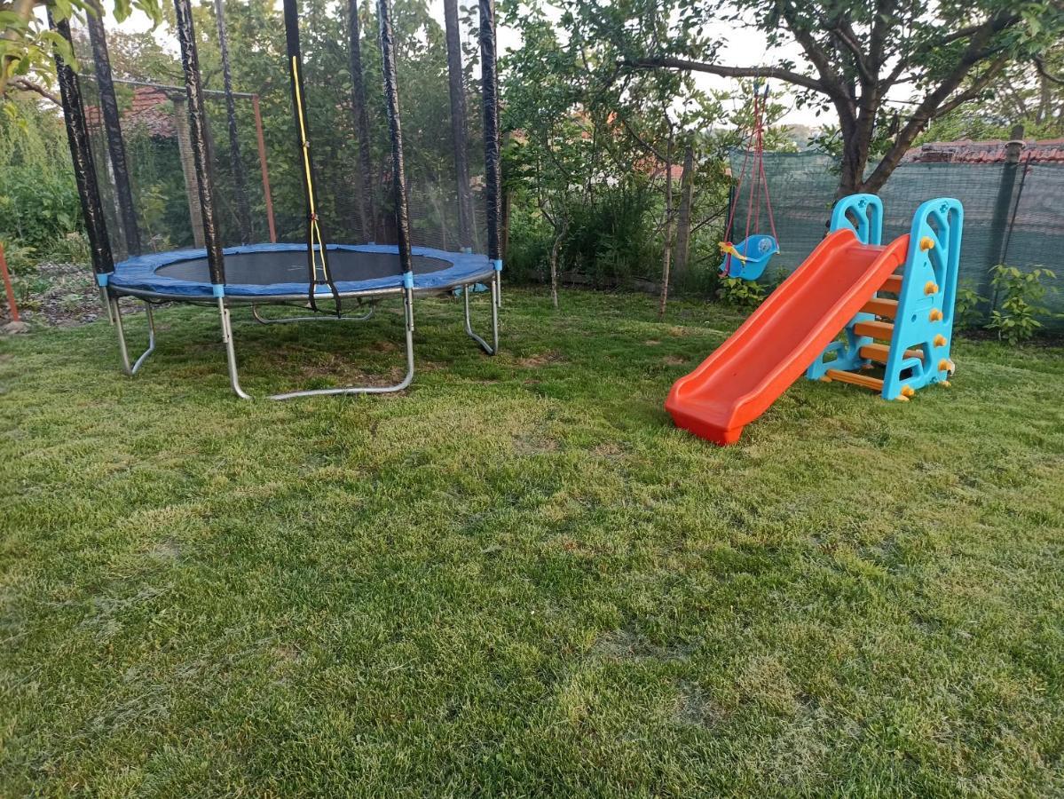 Ferienwohnung Stai Za Gosti Bazdarovi Byala  Exterior foto